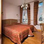De Calais Hotel 2*