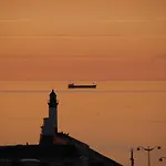 De Calais Hotel 2*