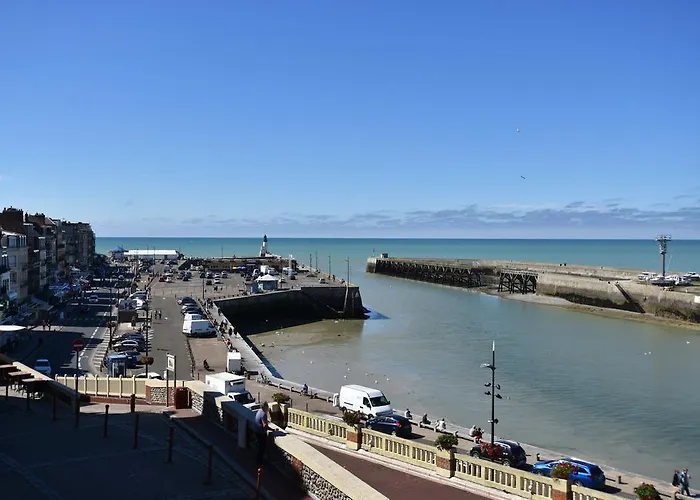 Hotel De Calais Le Tréport