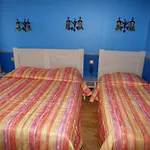 Hotel De Calais 2*