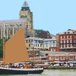 De Calais Hotel 2*