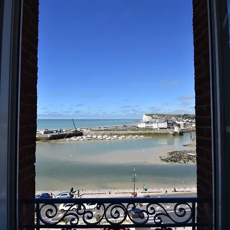 De Calais Hotel