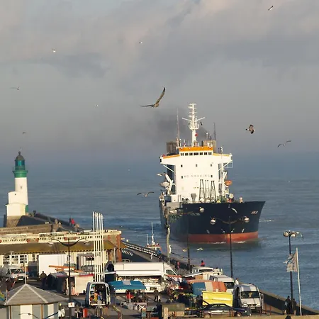 호텔 De Calais