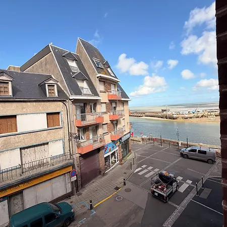 De Calais 2*