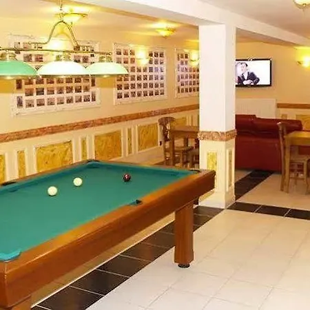 Hotel De Calais 2*