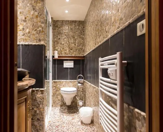 酒店 De Calais 勒特雷波尔